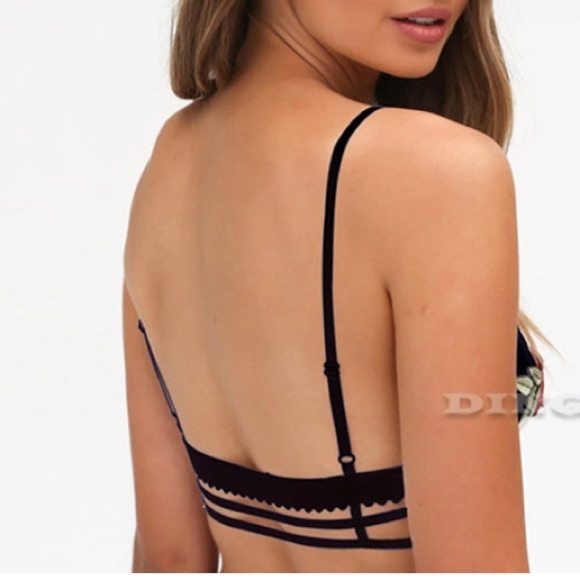 Floral Embroidered Bralette with Choker - Picture 3 of 3